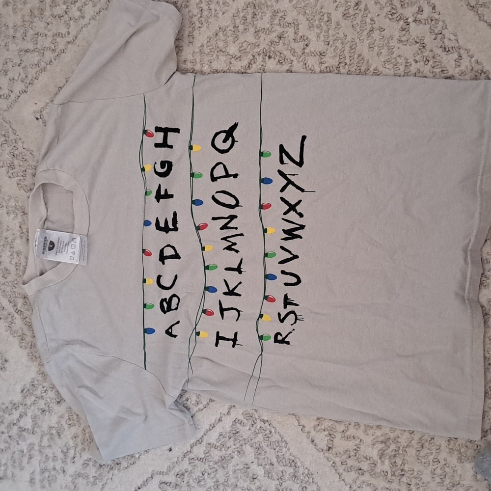STRANGER THINGS tee